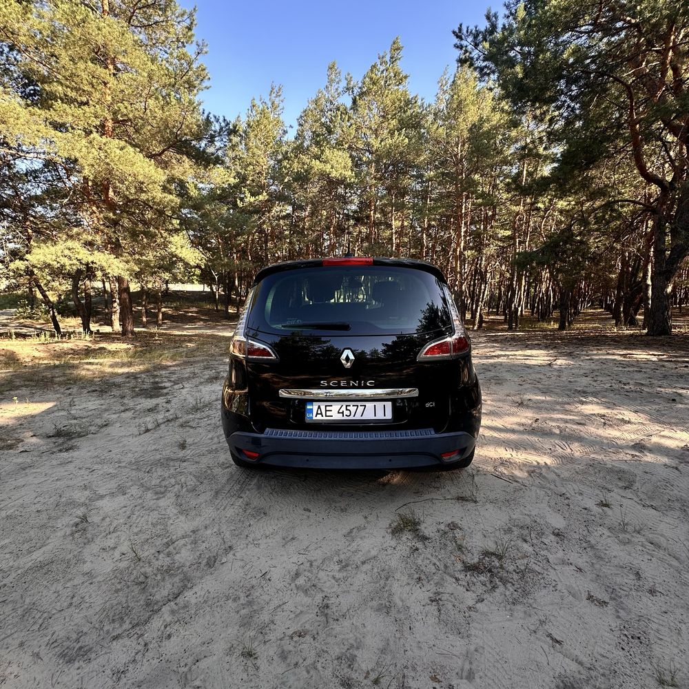 Renault Scénic Initiale 2013