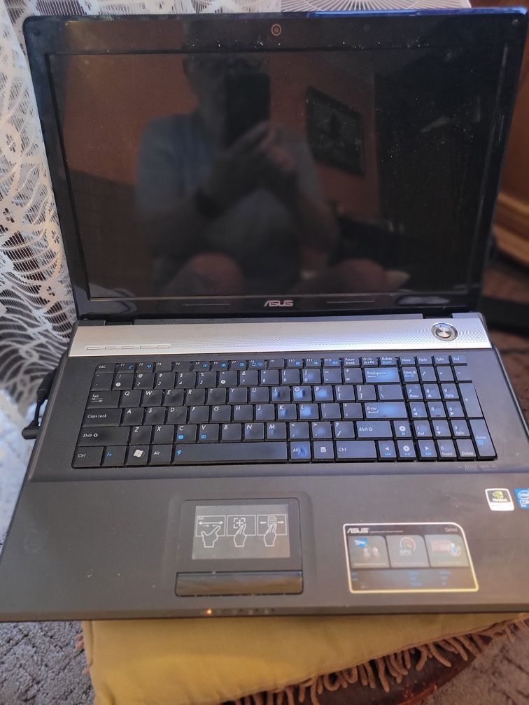 Laptop Asus X71A