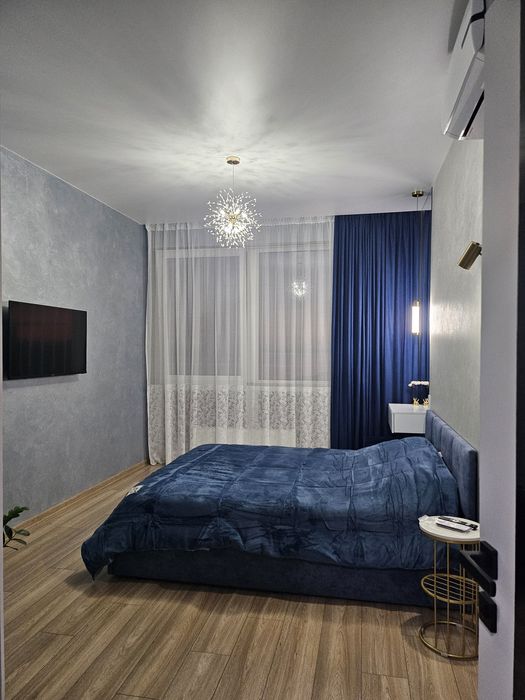 Сдам посуточно 2х кв.Таирова.  с панорамным  видом на море ЖК Авин