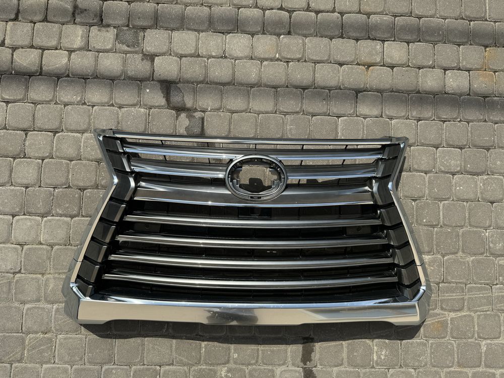 Решетка радиатора Lexus LX 450d 570 2015-2021 новая аналог