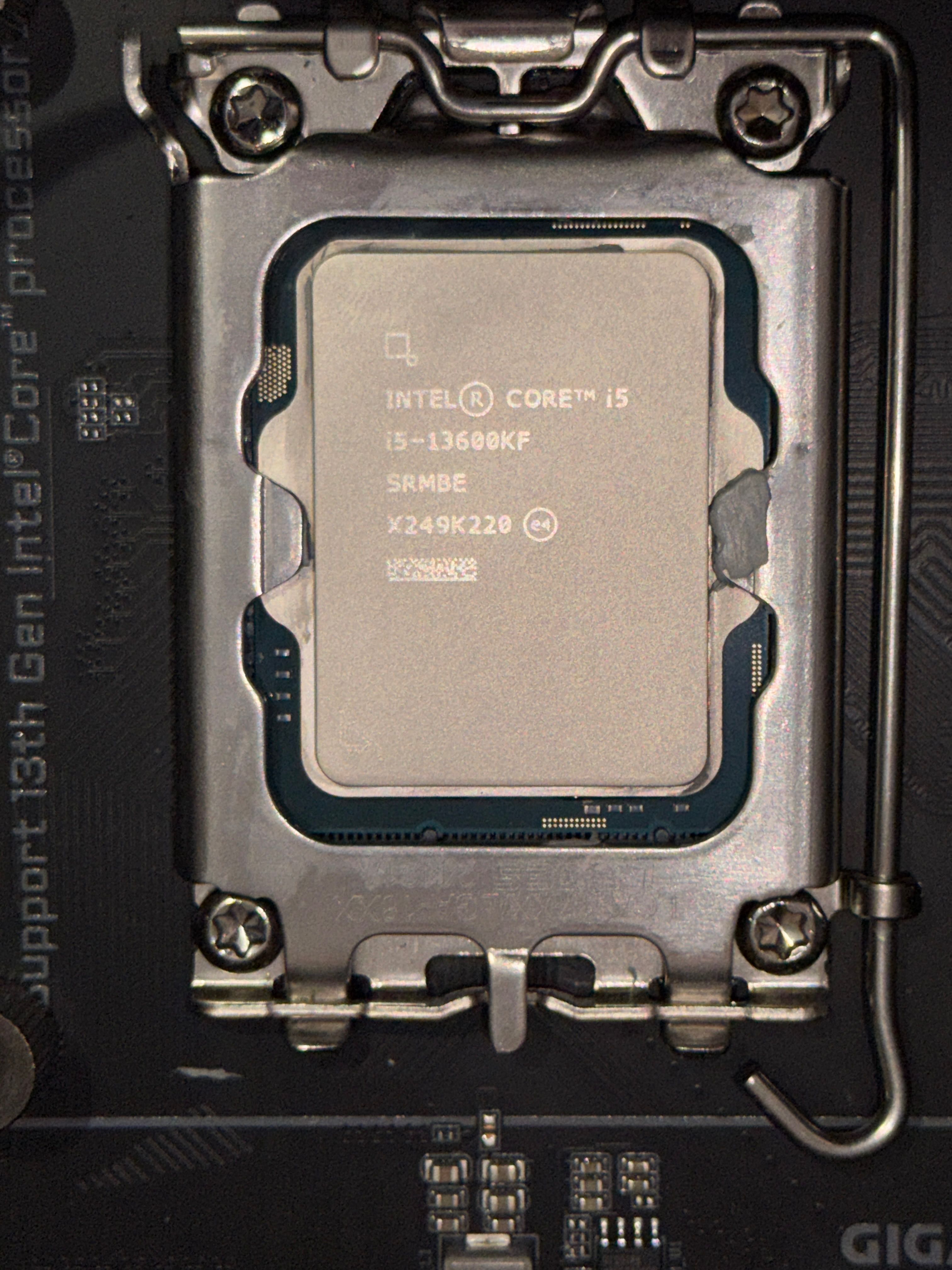 Процесор Intel i5-13600KF