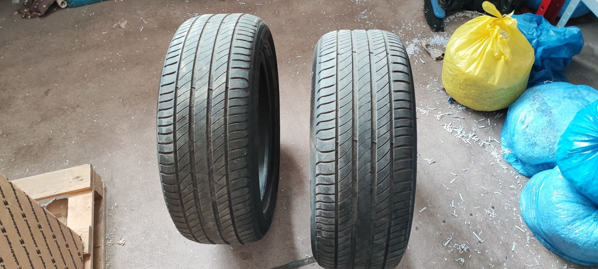 2x opony letnie Michelin R17 215x55 98W