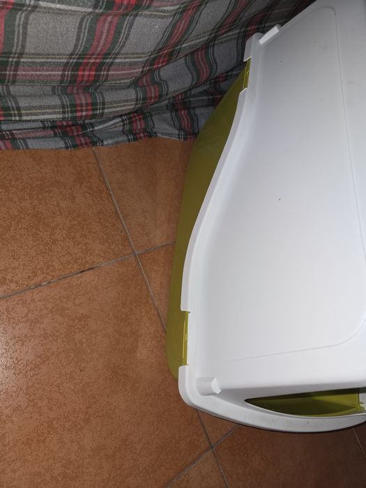 Wc / caixa de areia / casota para gato