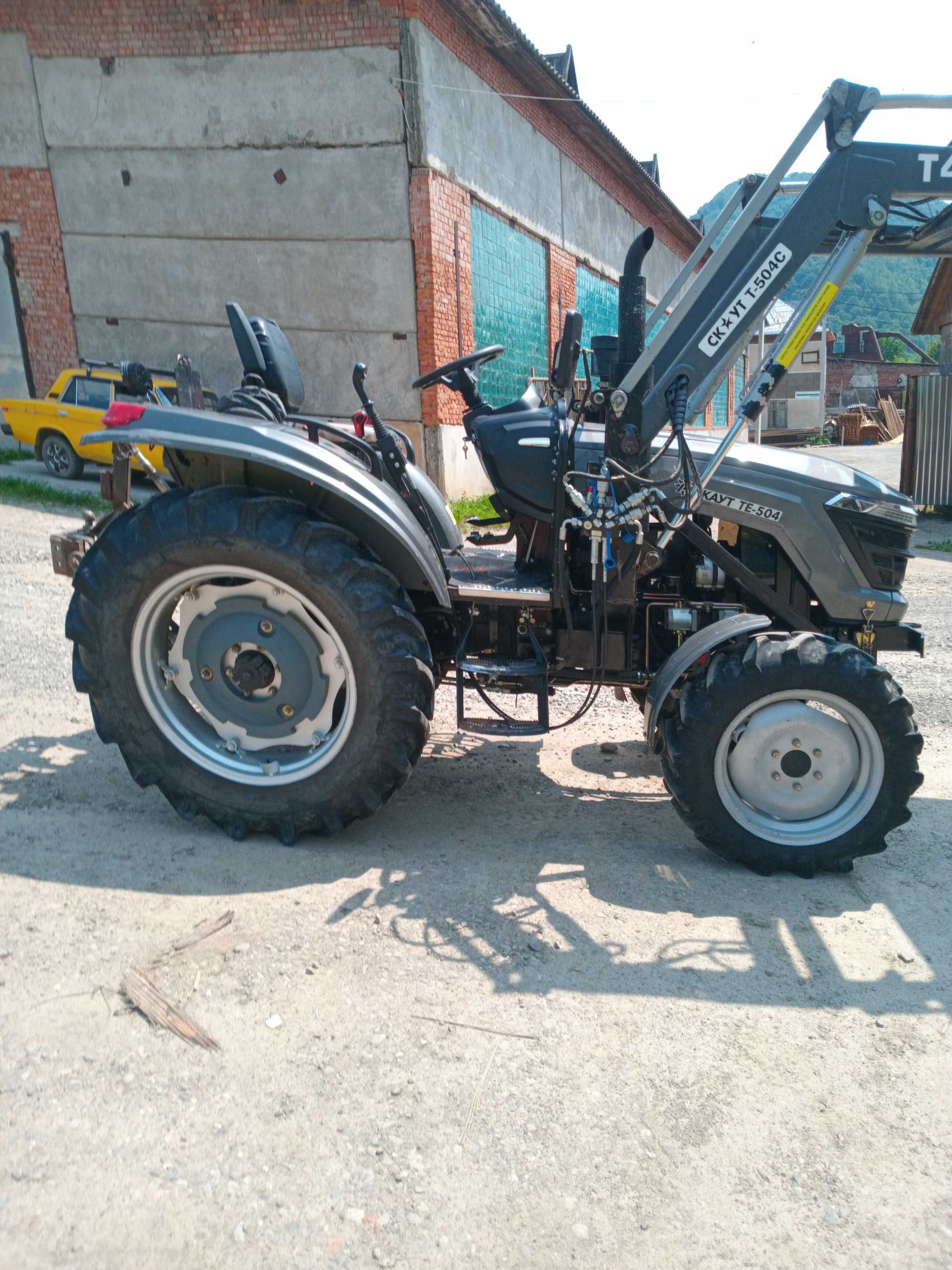 Трактор Скаут те504