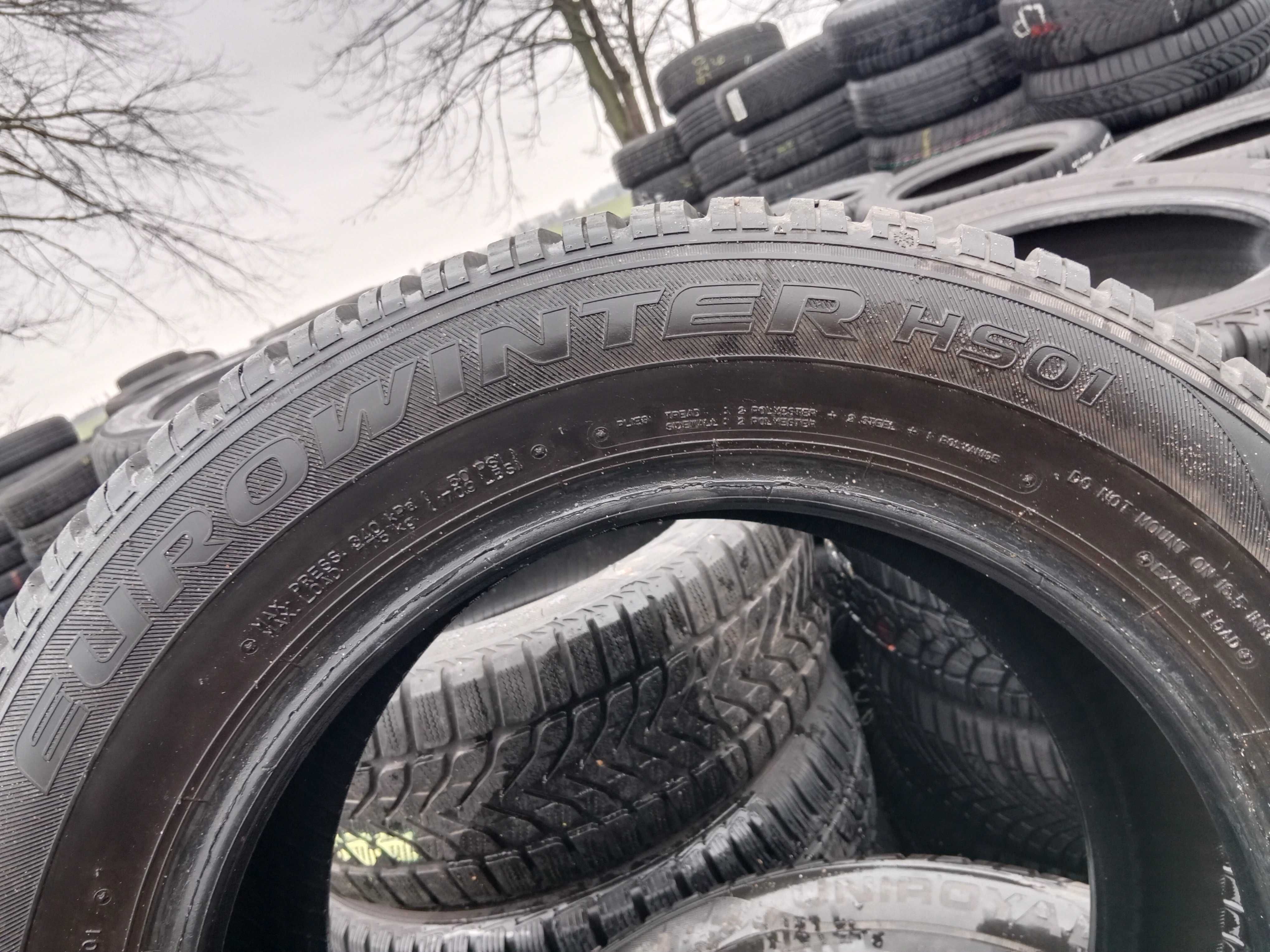 Opona używana 225/55R16 Falken Eurovinter HS01 1szt.