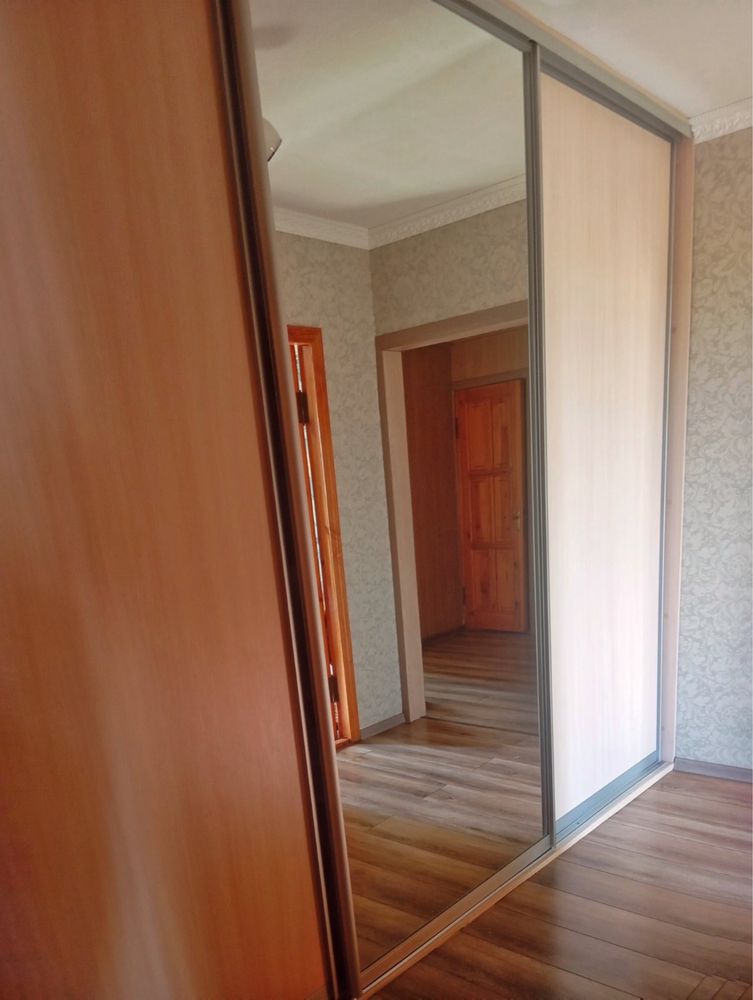Гарна 3-кімнатної квартири 4/9 по вул Оптимістичній 31200$