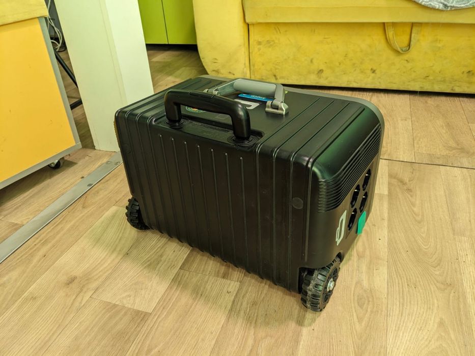 Зарядна станція Zendure SuperBase Pro 1500 - практично новий