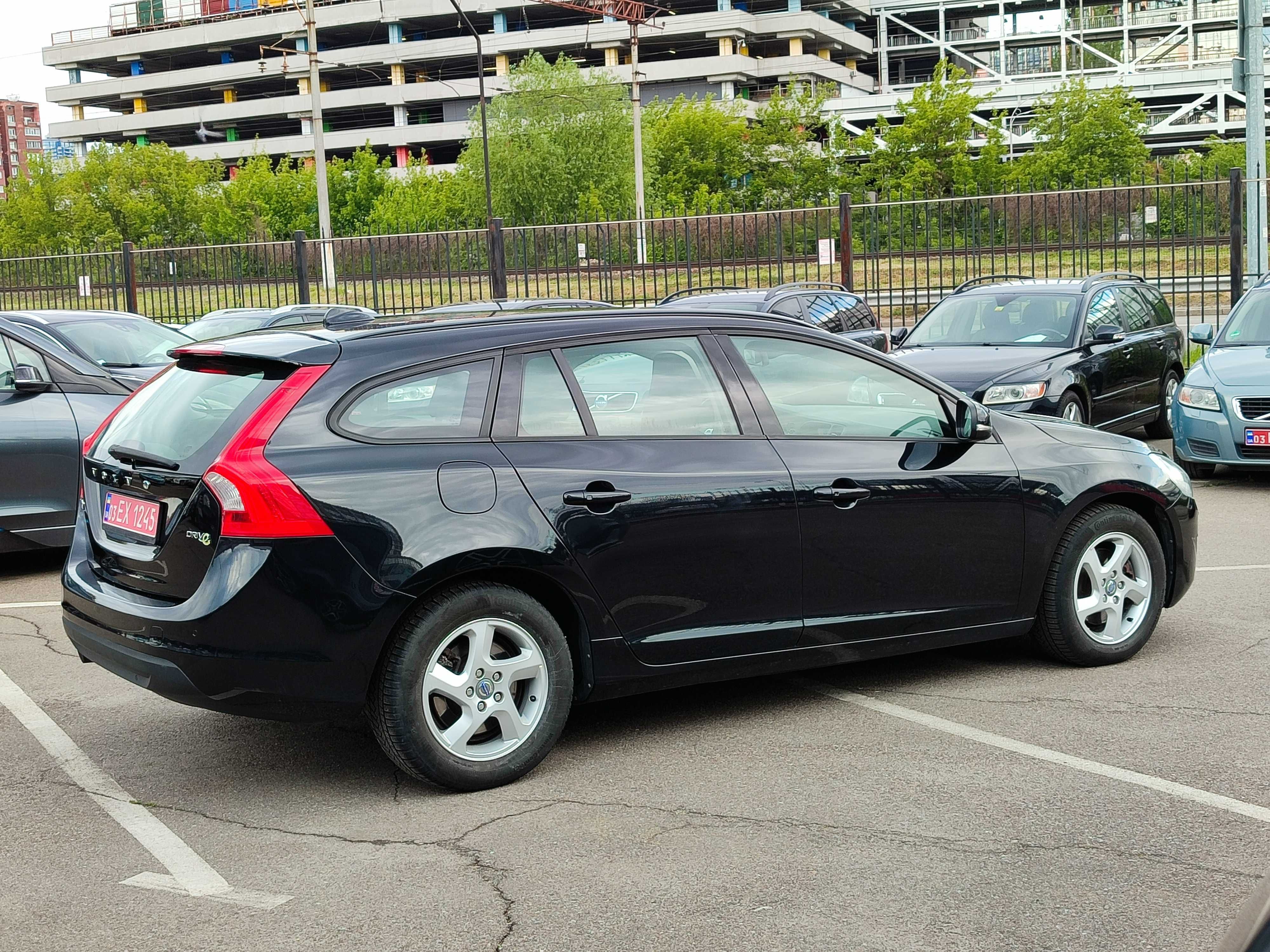 Volvo V60, 2011рік, 1,6л D2 дизель із Швейцарії ВІДЕО