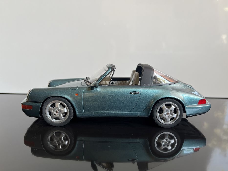 Porsche Carrera 4 Targa модель 1:18 GT Spirit