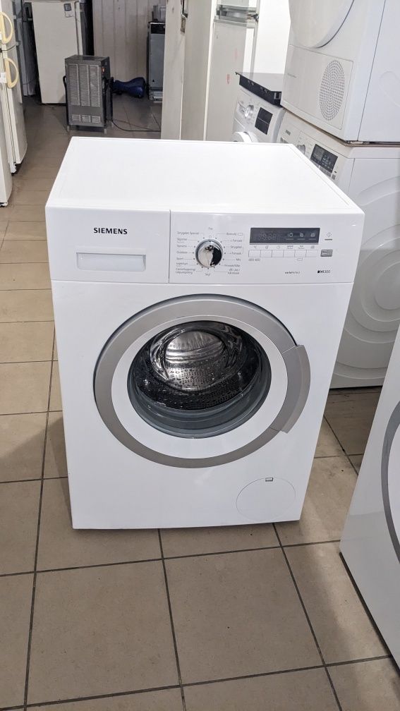 Пральна машина Siemens. WM14K2S8DN