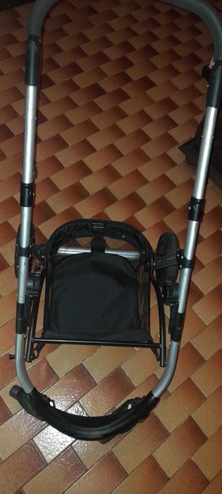 Carrinho + Ovo Pierre Cardin