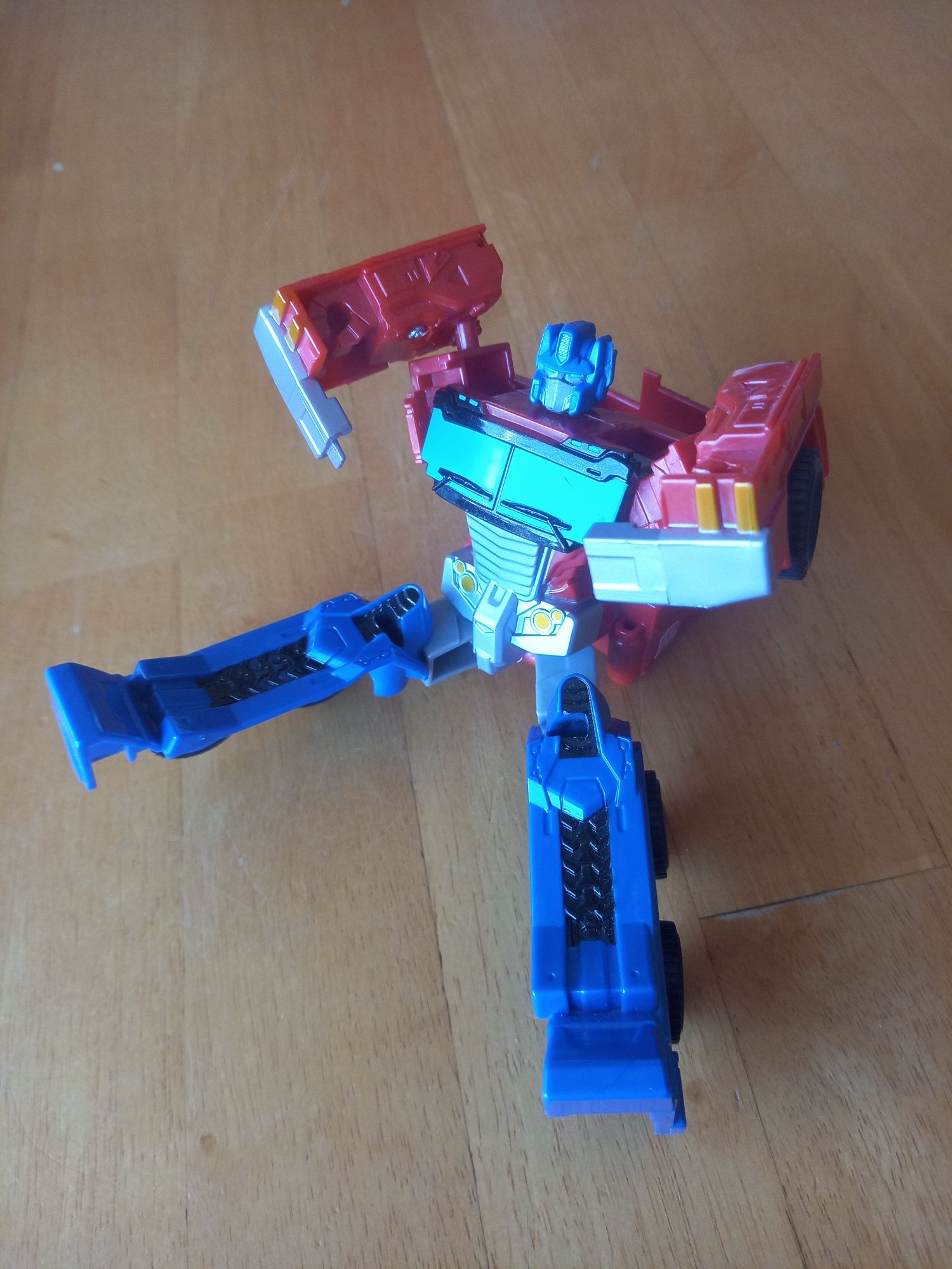 Transformers - Optimus Prime - E0618 E1163