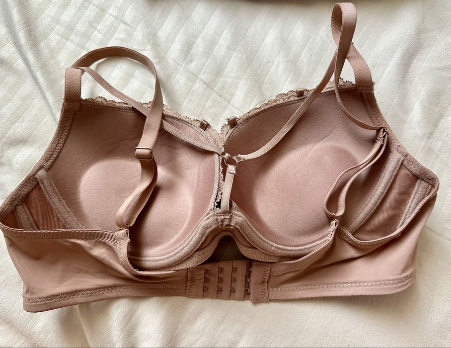 Бюсгальтери нові/Push Up