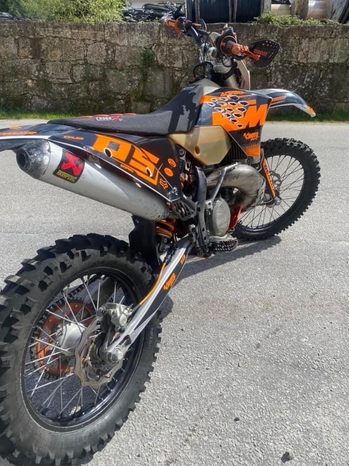 Ktm exc 250 2tempos Matriculada