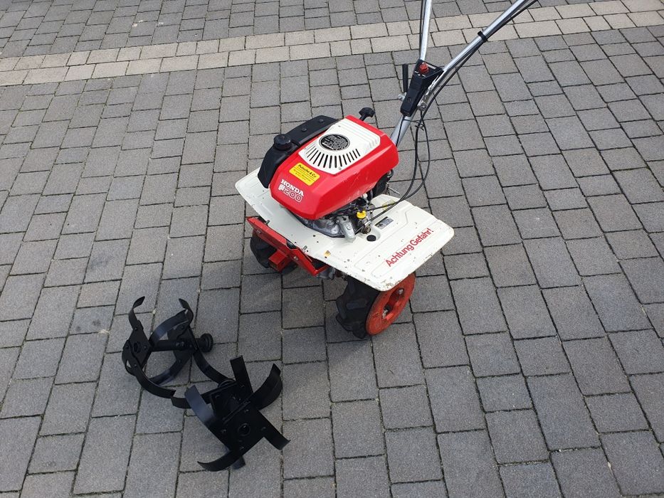 Glebogryzarka traktorek honda F200