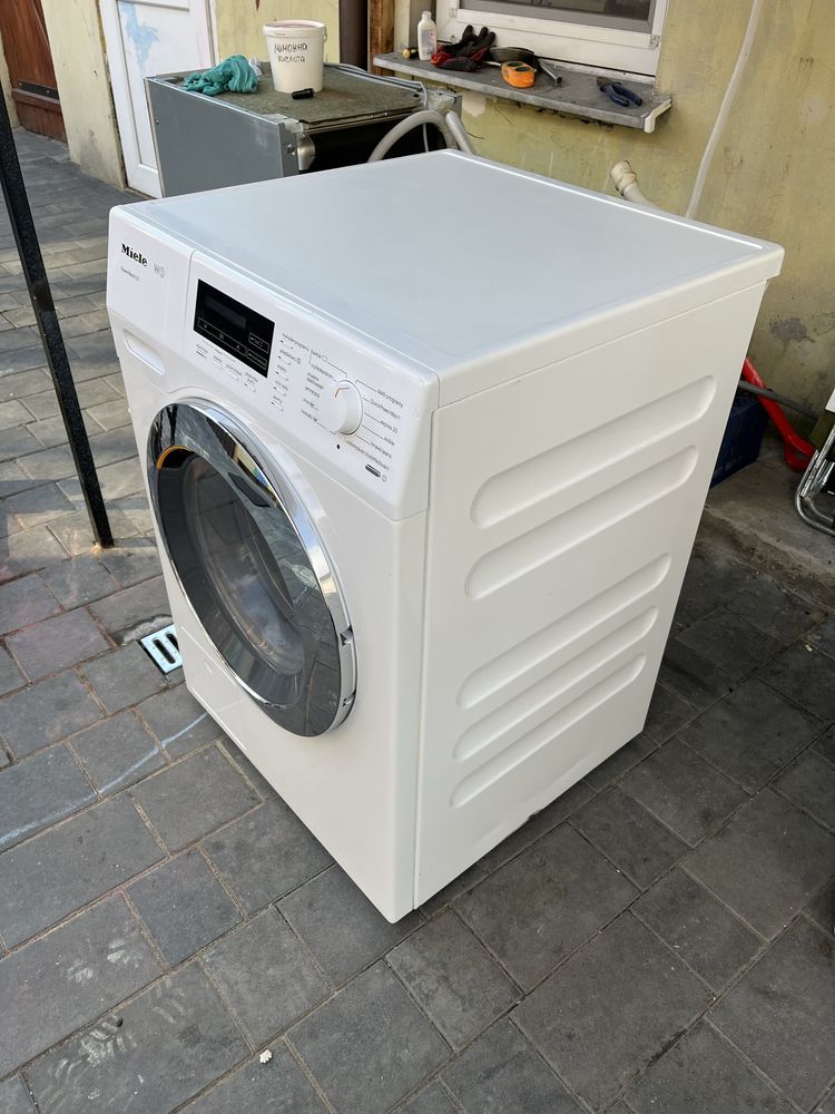 Пральна машина Miele WKF131