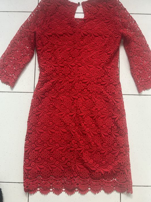 Платье кружевное