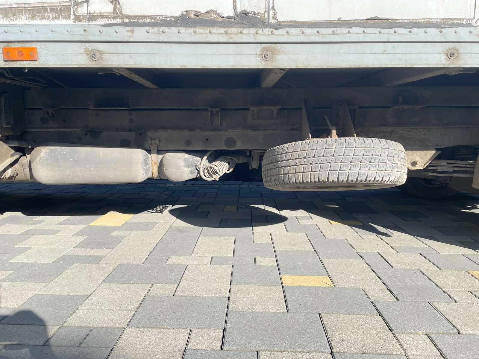 Вантажний автомобіль