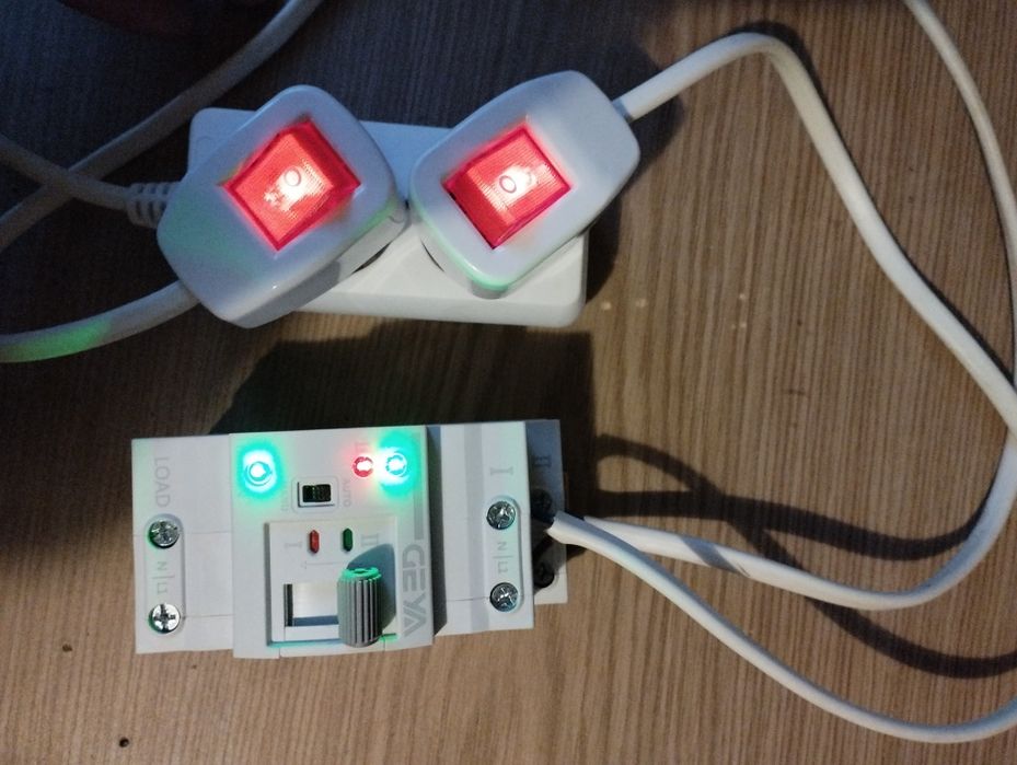 АВР Geya G2R-63 220 Вольт