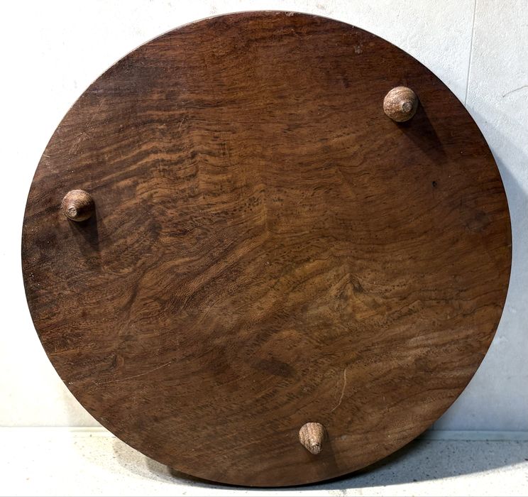 Antigo tabuleiro de um jogo Roleta em madeira exótica