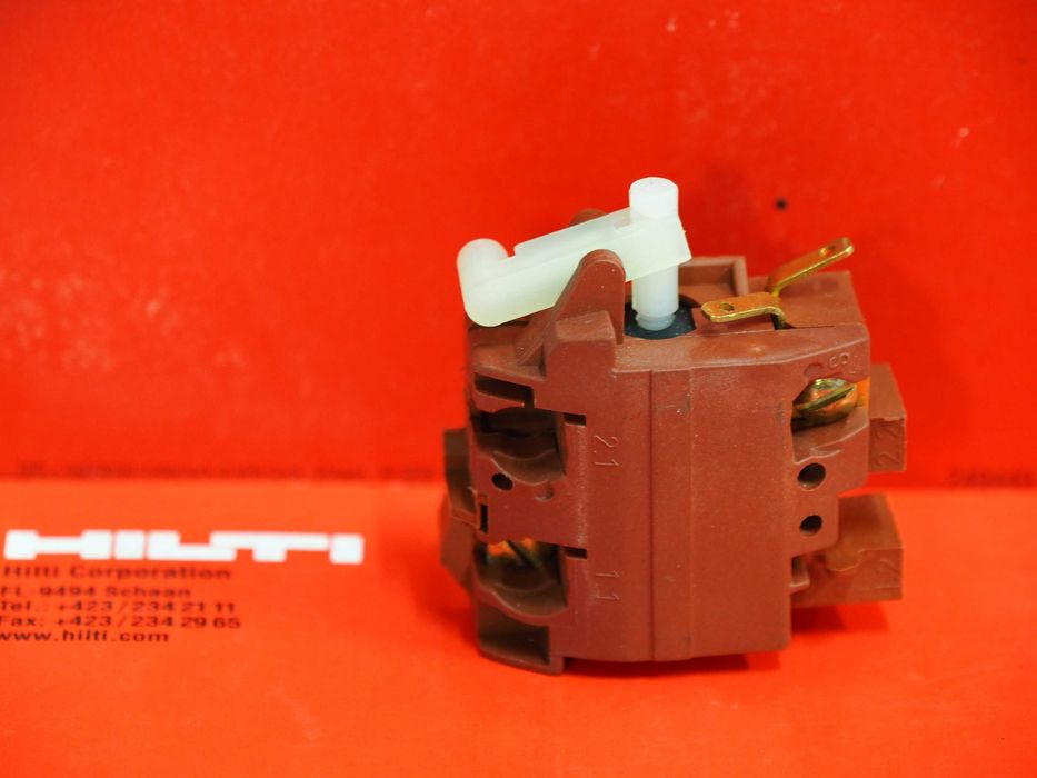 Wlącznik 230v wylacznik HILTI do szlifierka kątowa AG DC-125,115