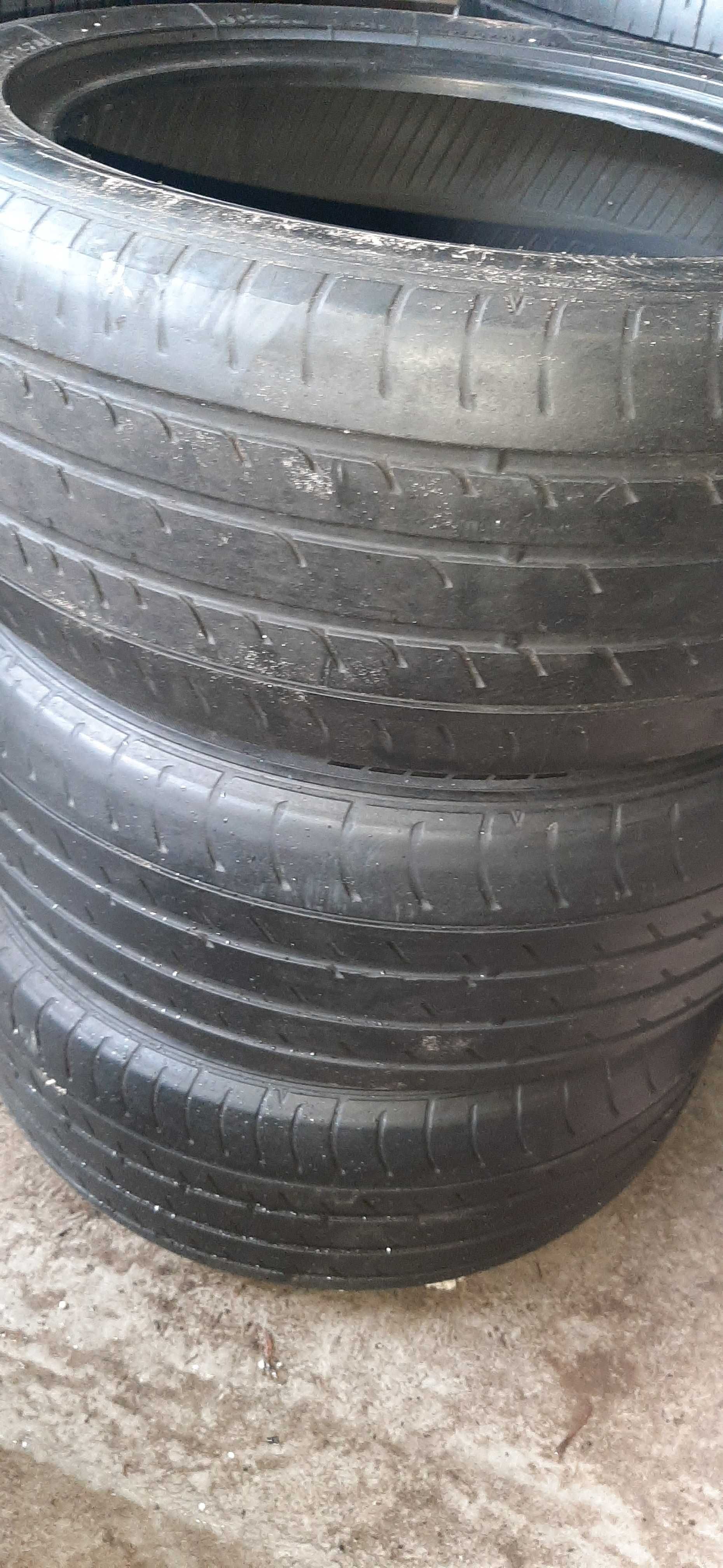 Шини R 17-225/50 Toyo