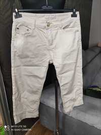 Beżowe bermudy B.S Jeans L 40