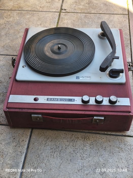 Gramofon Bambino 4 UNITRA FONICA
