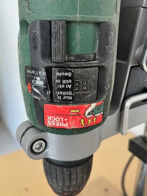 Berbequim Bosch com coluna