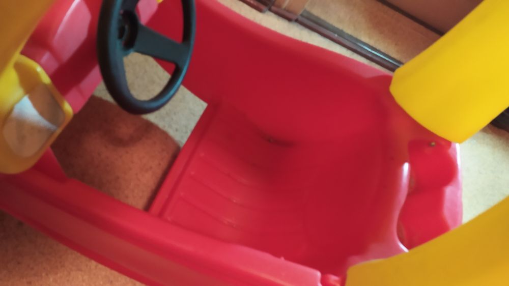 Samochód little tikes