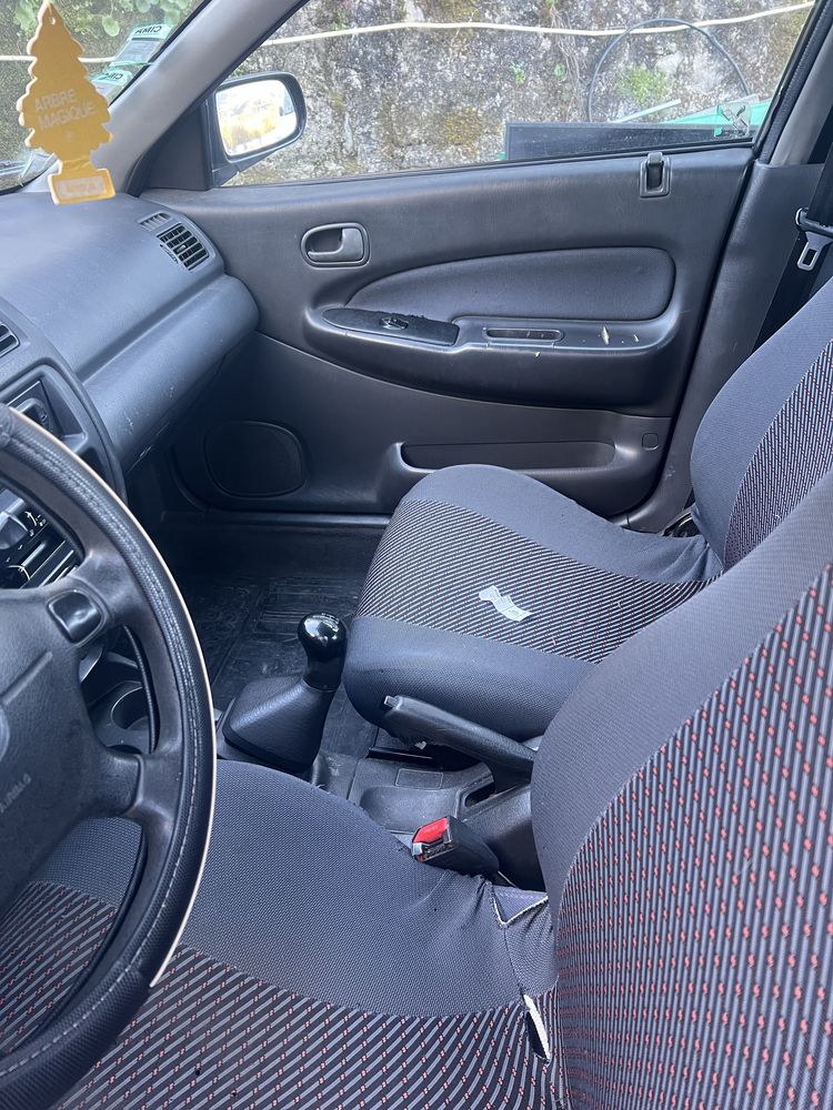 Mazda 323 73cv de 1998 16v