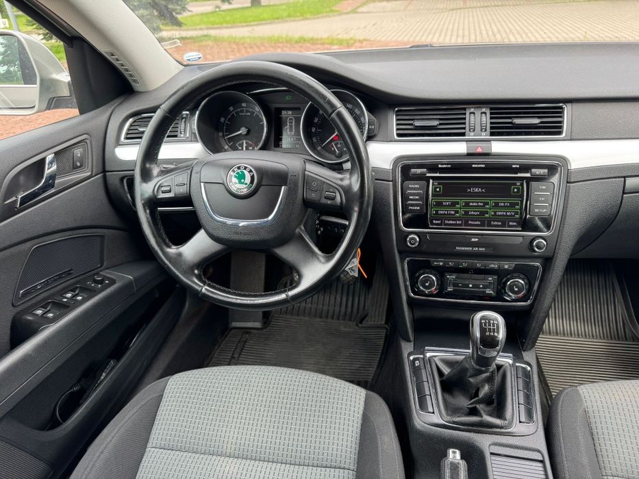 Skoda Superb 1,4  xenon Nowy rozrząd