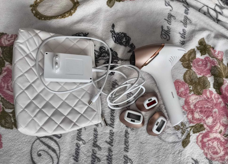 Depilator IPL Philips Lumea 9900 SenseIQ SmartSkin