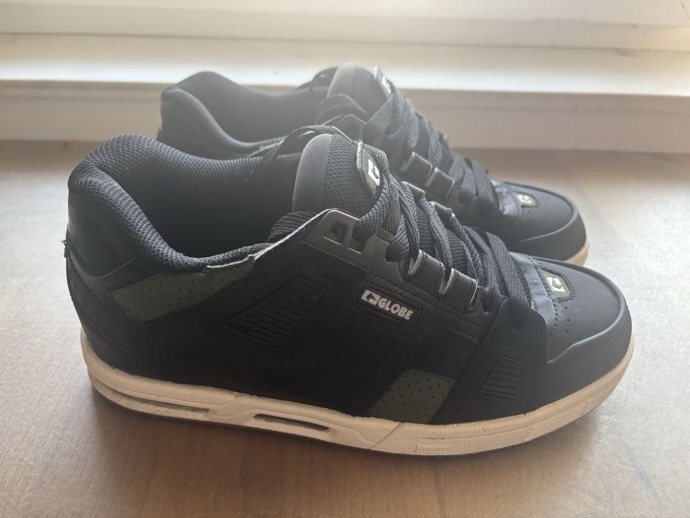 Buty Globe rozmiar 42 idealne