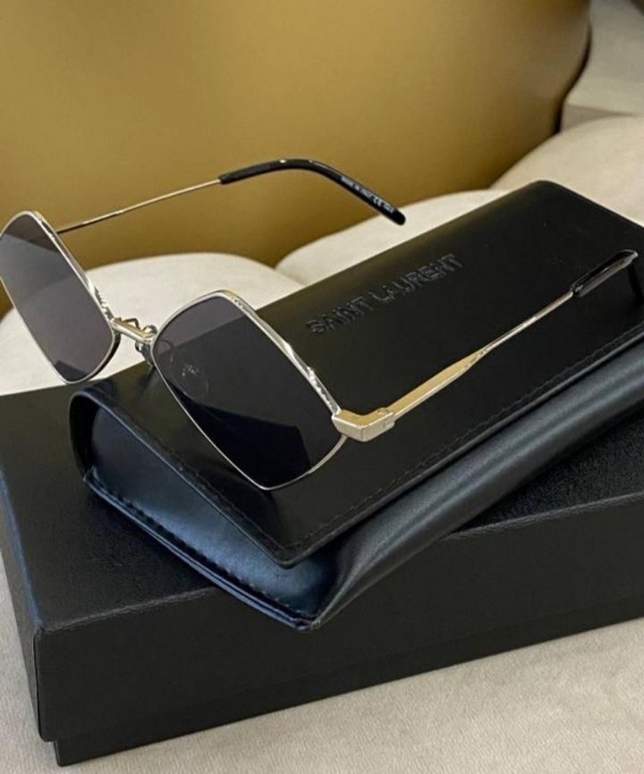 Yves Saint Laurent оригинал
