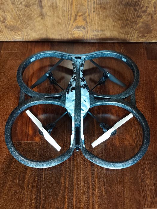 Parrot AR.Drone 2.0 Elite Edition Drone64584215394563123