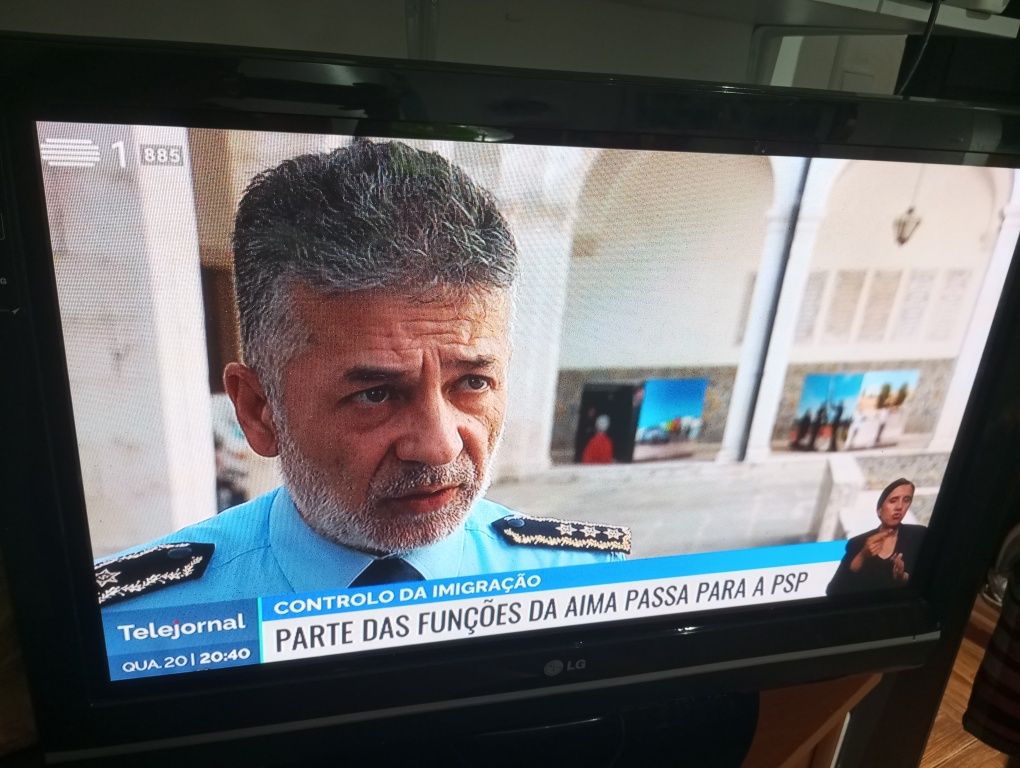 TV LG com comando