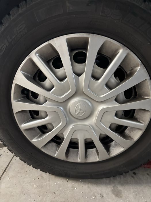 Sprzedam felgi stalowe 16 Toyota Proace
