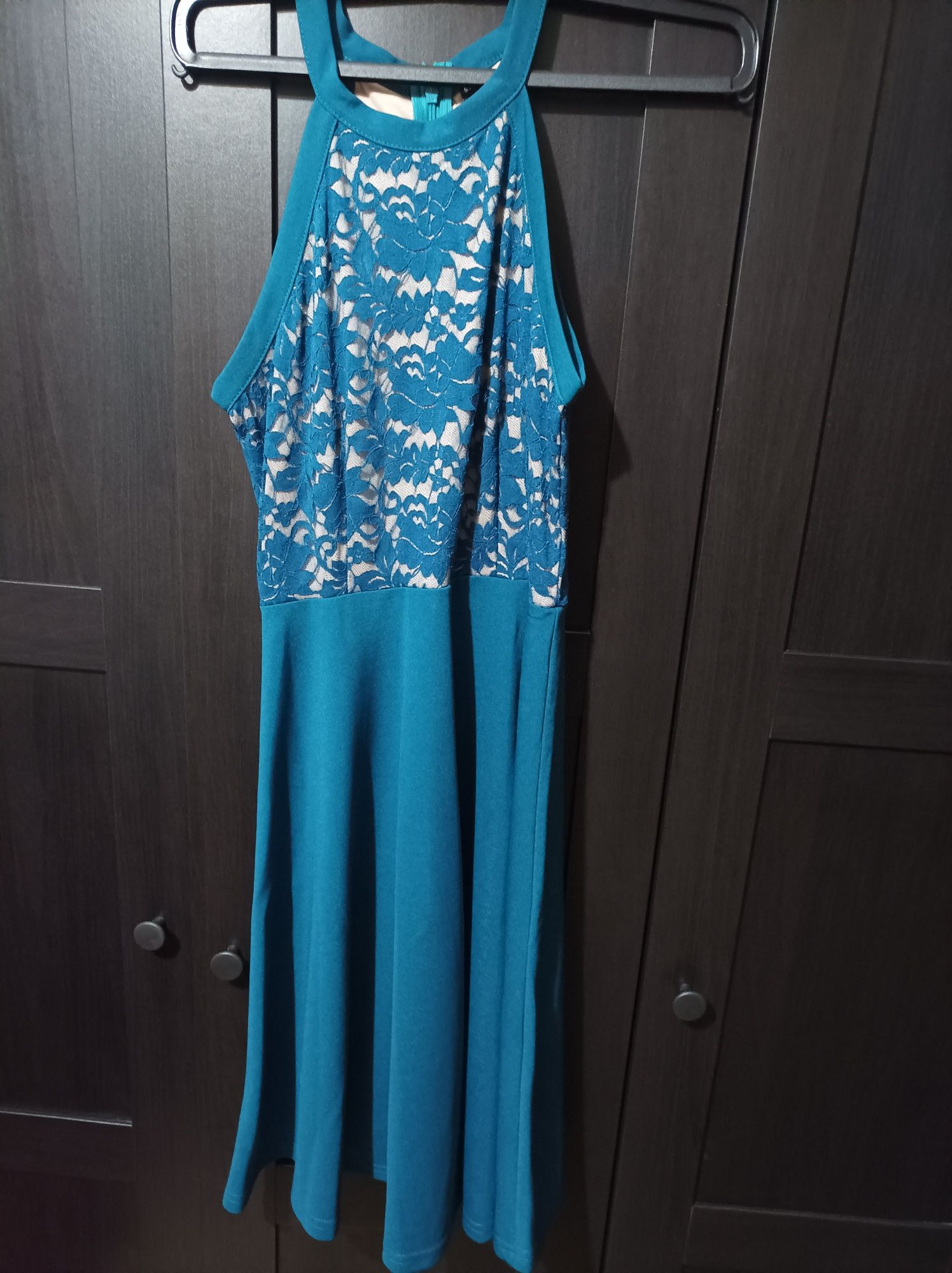 Vendo vestido novo