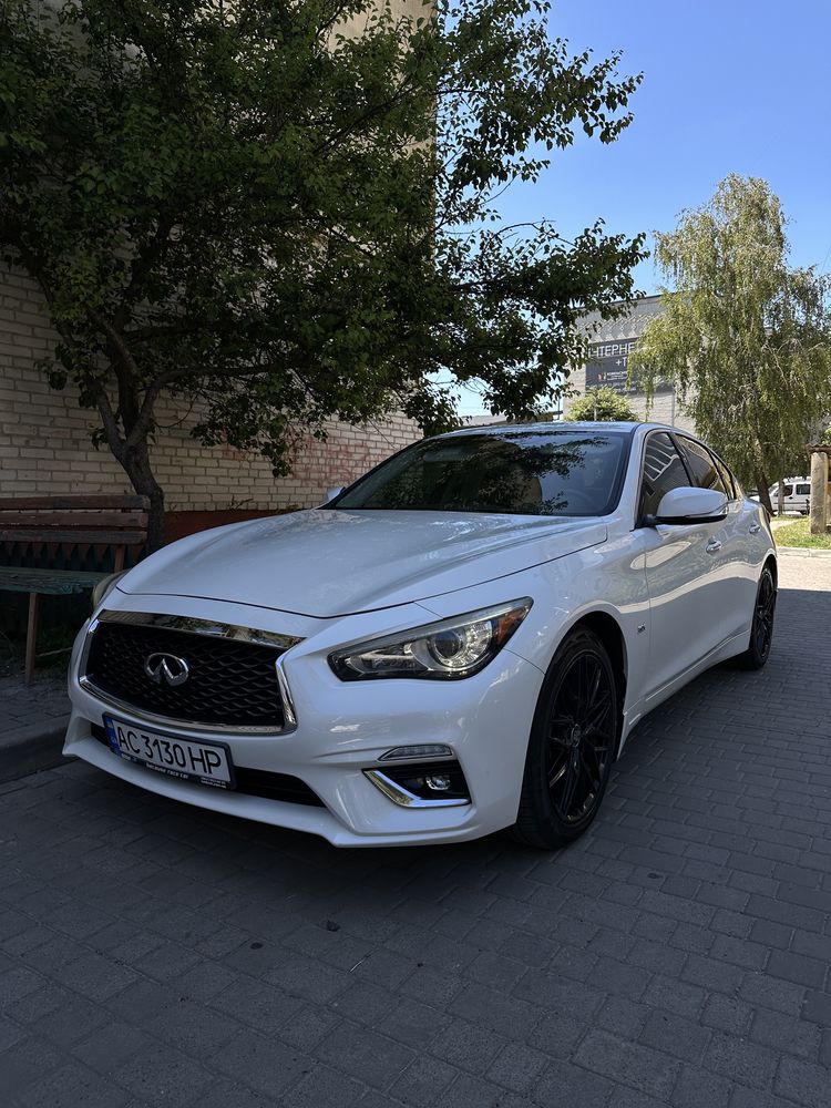 Срочно, без торгу! Infiniti Q50 3.0t 2018 V6 Twin-Turbo