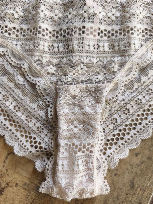 Трусики мереживні бренду Victoria secret