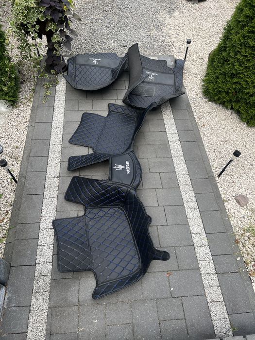 Maserati ghibli pikowane dywaniki eko skora niebieskie