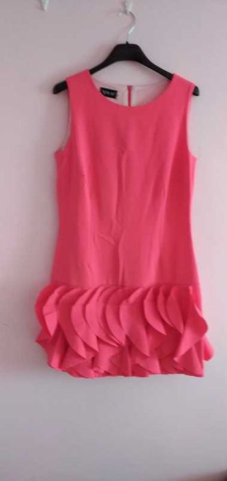 Sukienka falbanki 36 koralowa