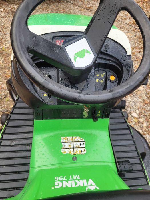 Traktorek kosiarka Viking MT795 hydr V-Twin Briggs. Kosa 122 Polecam