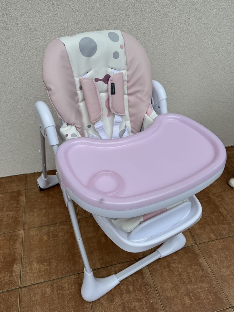 Różowe krzesełko do karmienia Kinderkraft Yummy regulowane