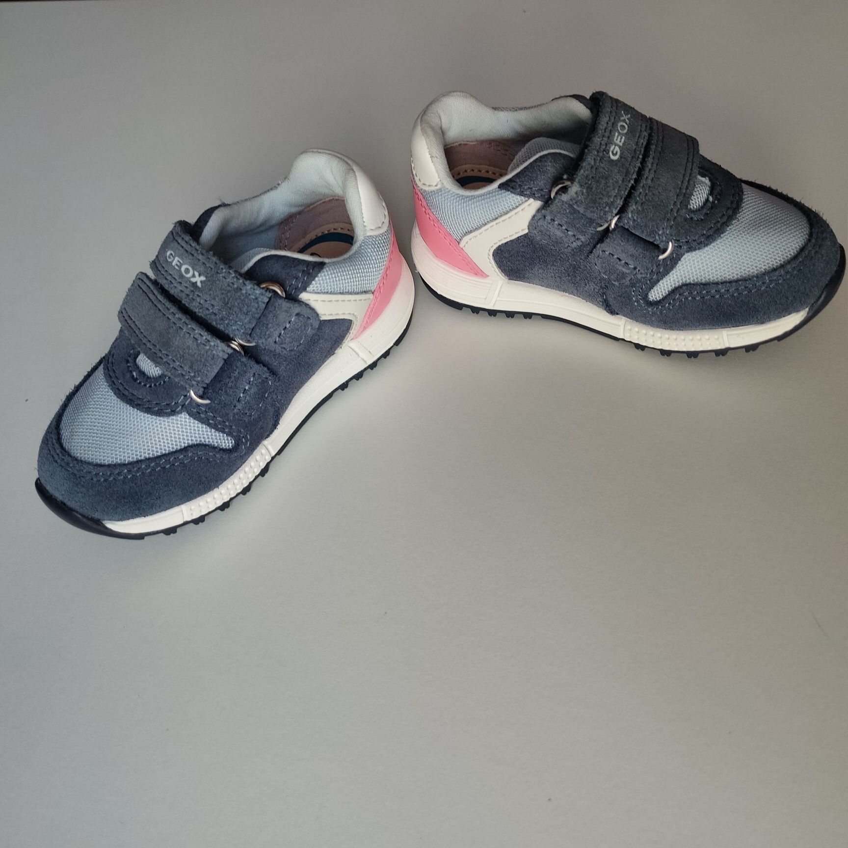 Sapatilhas GEOX nº 21 – Novas! Conforto e Estilo nos Primeiros Passos