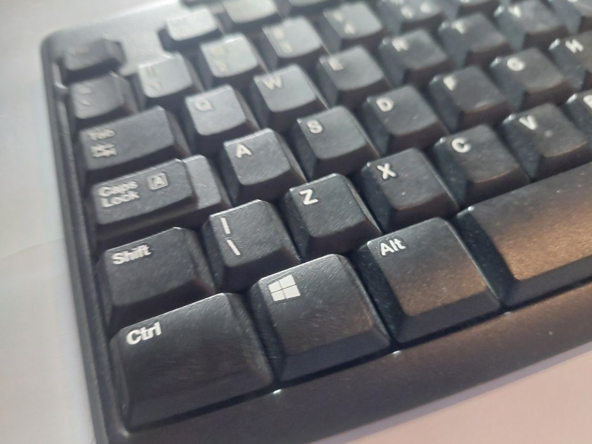 Klawiatura biurowa Logitech z myszką