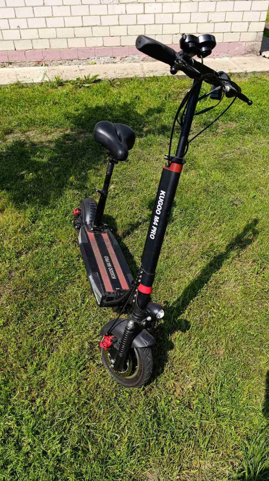 Продам электросамокат KUGOO M4 PRO