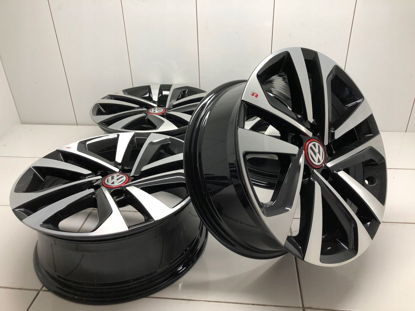 Felgi 17 VW Passat 3G Tiguan Golf R Line jak Nowe Idealne 7 ET40