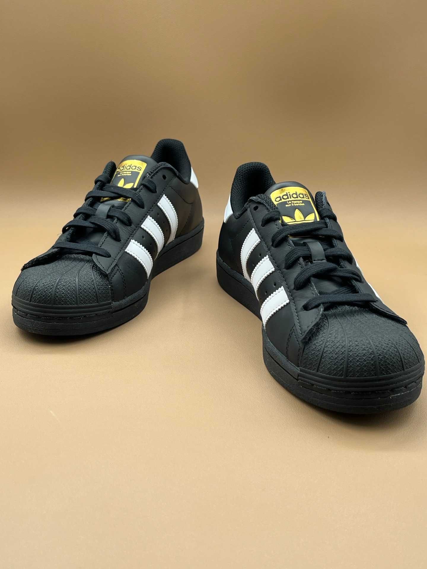 Buty damskie Trampki adidasSuperStarCzarny r.42